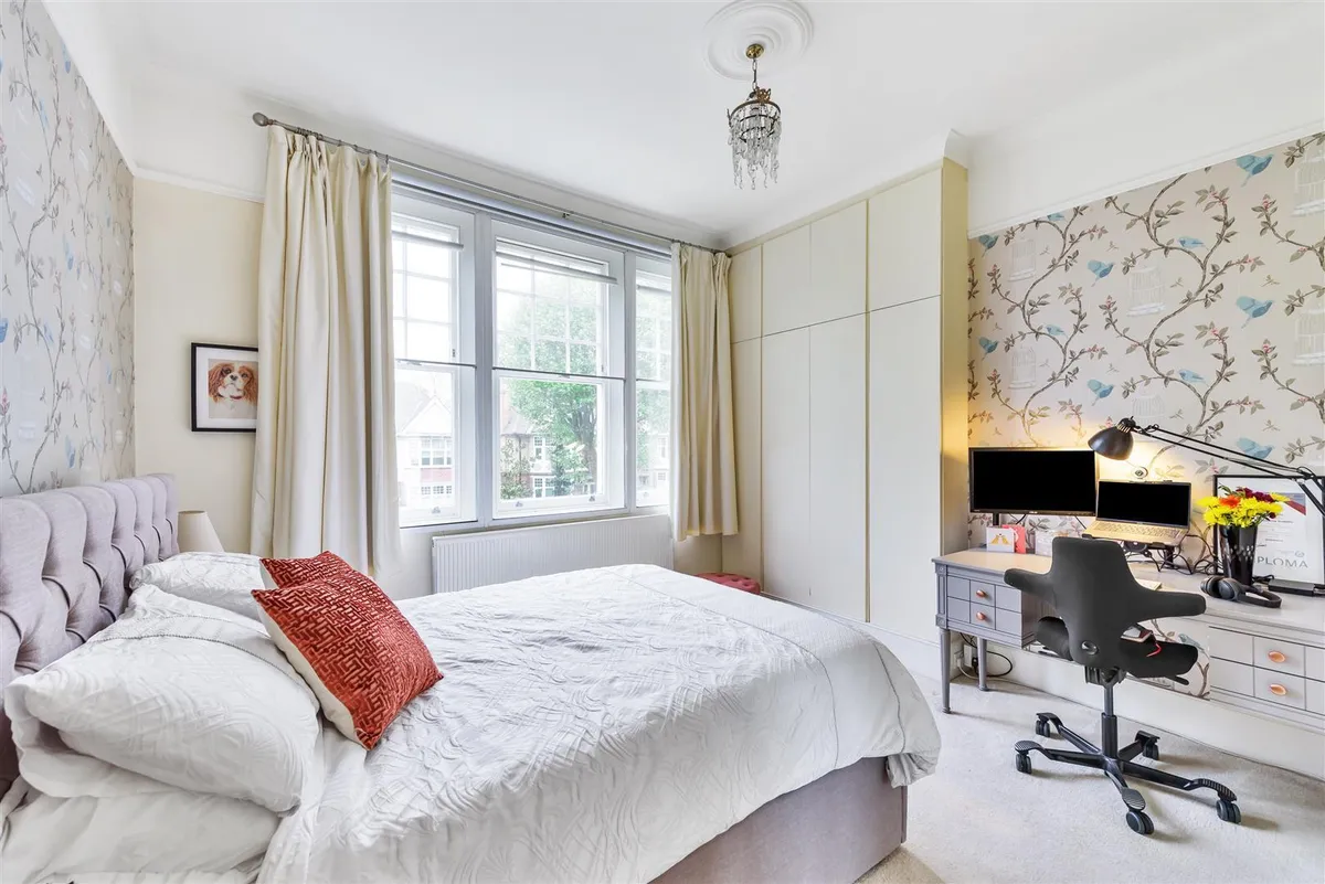 Brondesbury Road, London, NW6