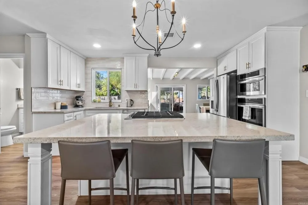 4620 Panchoy Dr, La Mesa, CA 91941