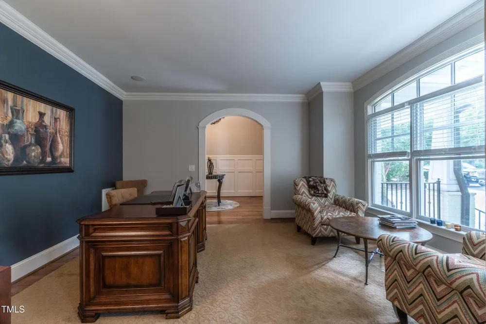 2704 Saint Marys St, Raleigh, NC 27609