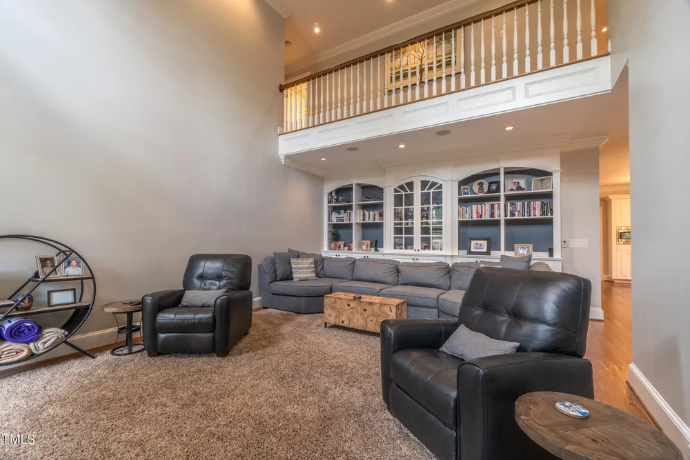 2704 Saint Marys St, Raleigh, NC 27609