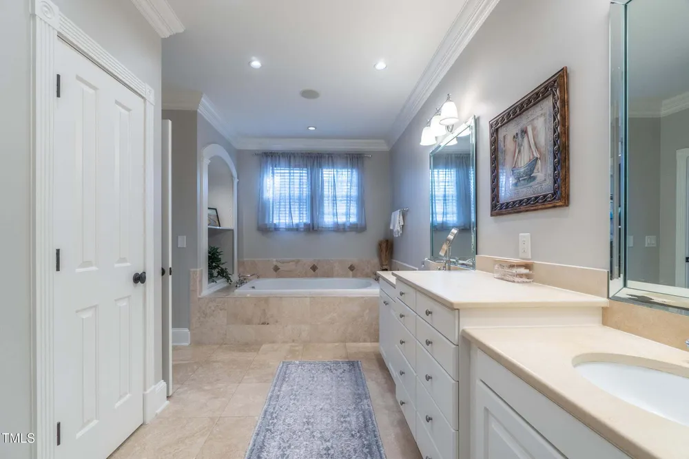 2704 Saint Marys St, Raleigh, NC 27609