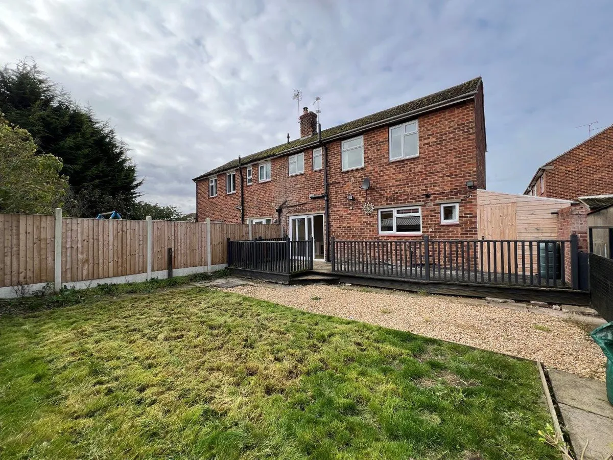 CORNWALL CLOSE, GRANTHAM