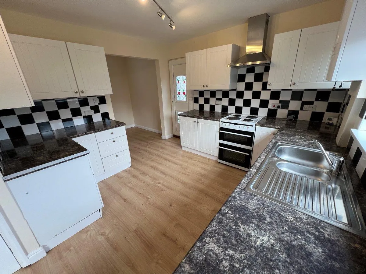 CORNWALL CLOSE, GRANTHAM
