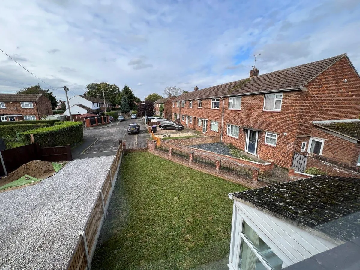 CORNWALL CLOSE, GRANTHAM