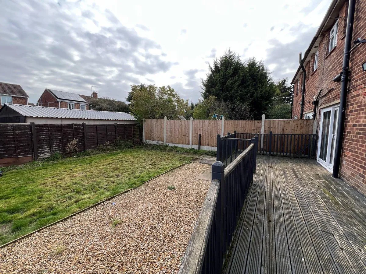 CORNWALL CLOSE, GRANTHAM