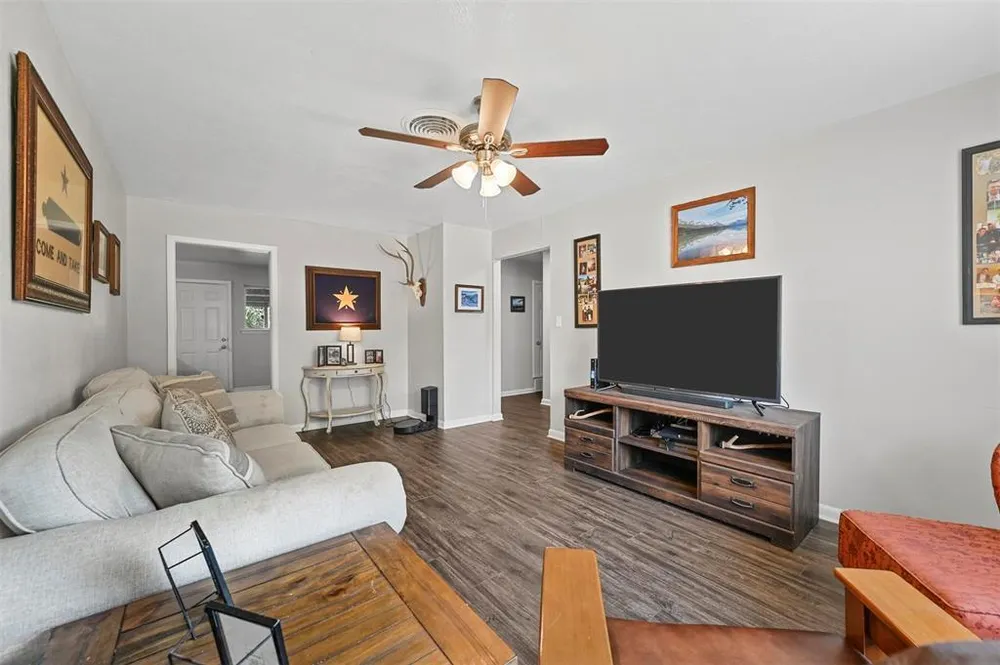 5463 Waits Ave, Fort Worth, TX 76133
