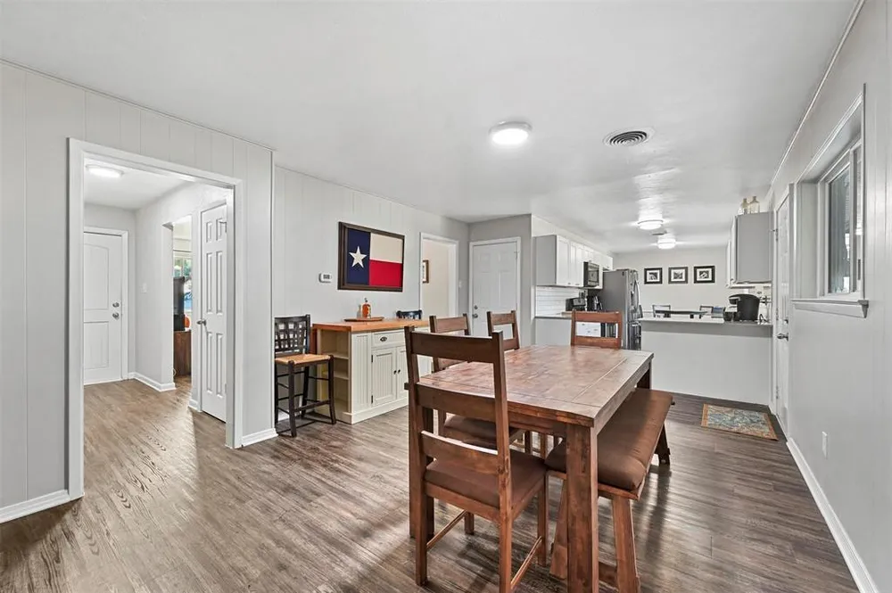 5463 Waits Ave, Fort Worth, TX 76133