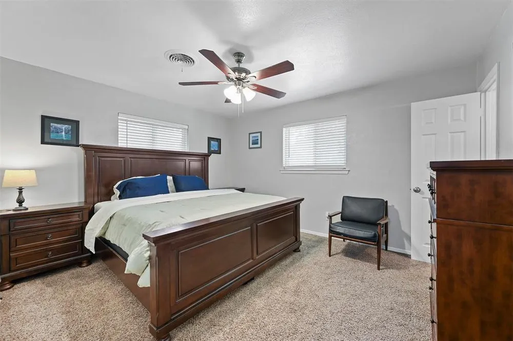 5463 Waits Ave, Fort Worth, TX 76133