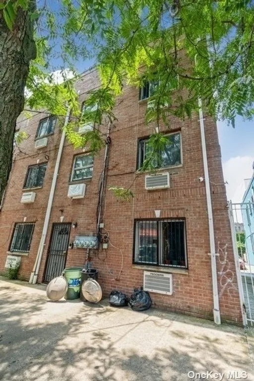 580 New Jersey Ave, Brooklyn, NY 11207