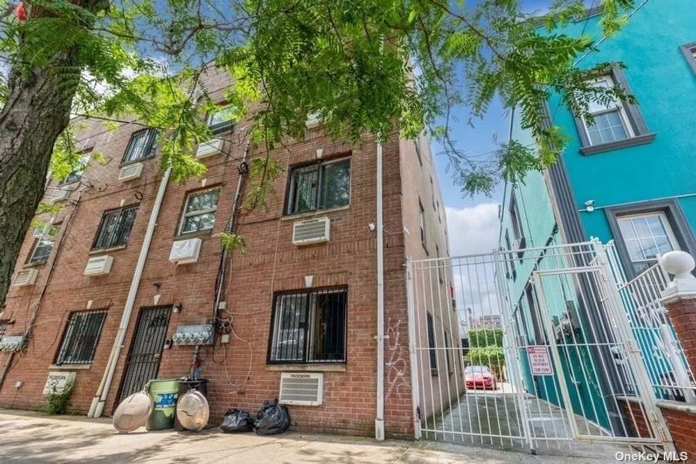 580 New Jersey Ave, Brooklyn, NY 11207