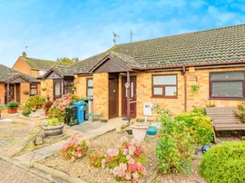 Stadtpeine Close, Corby thumb 3