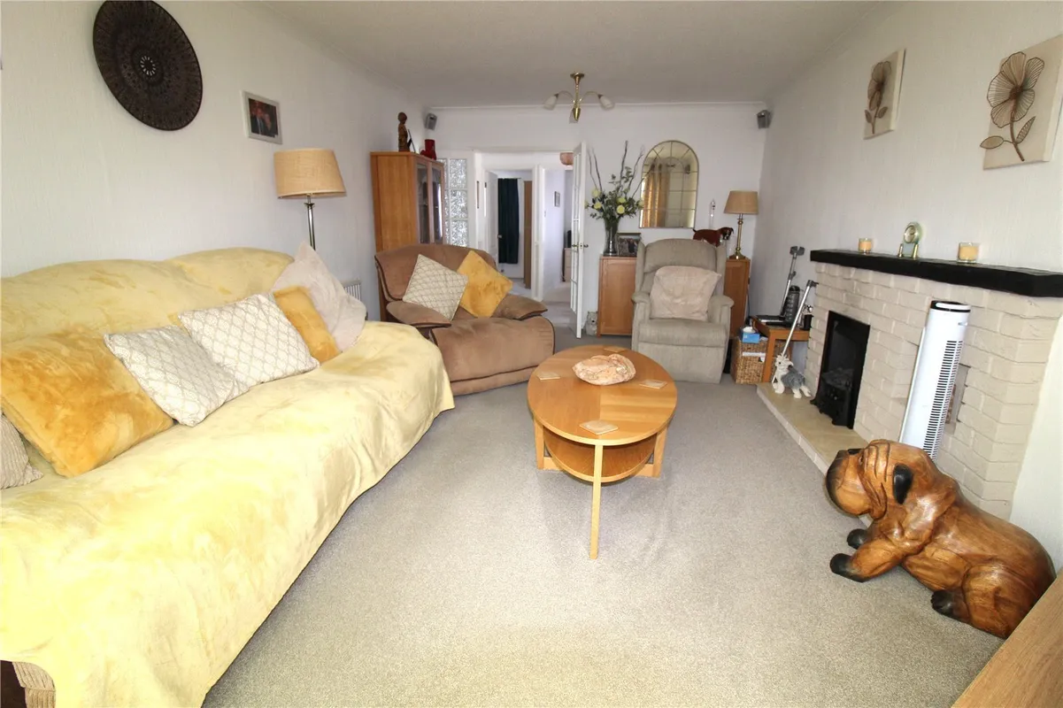 Highcliff Crescent, Rochford, Essex, SS4