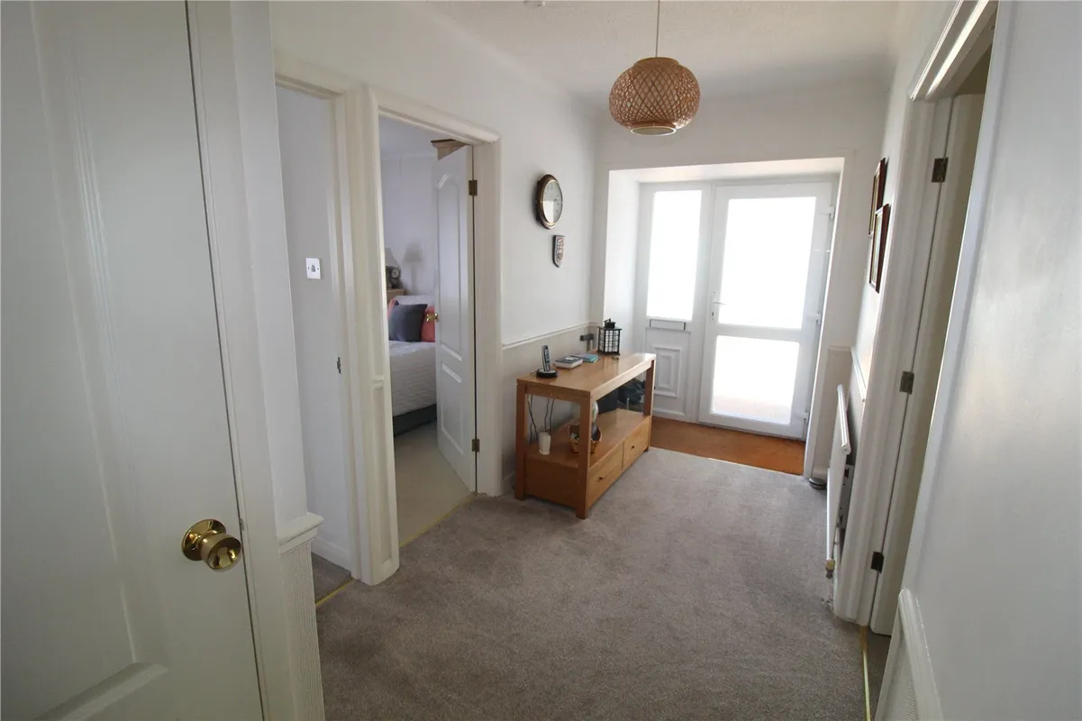 Highcliff Crescent, Rochford, Essex, SS4
