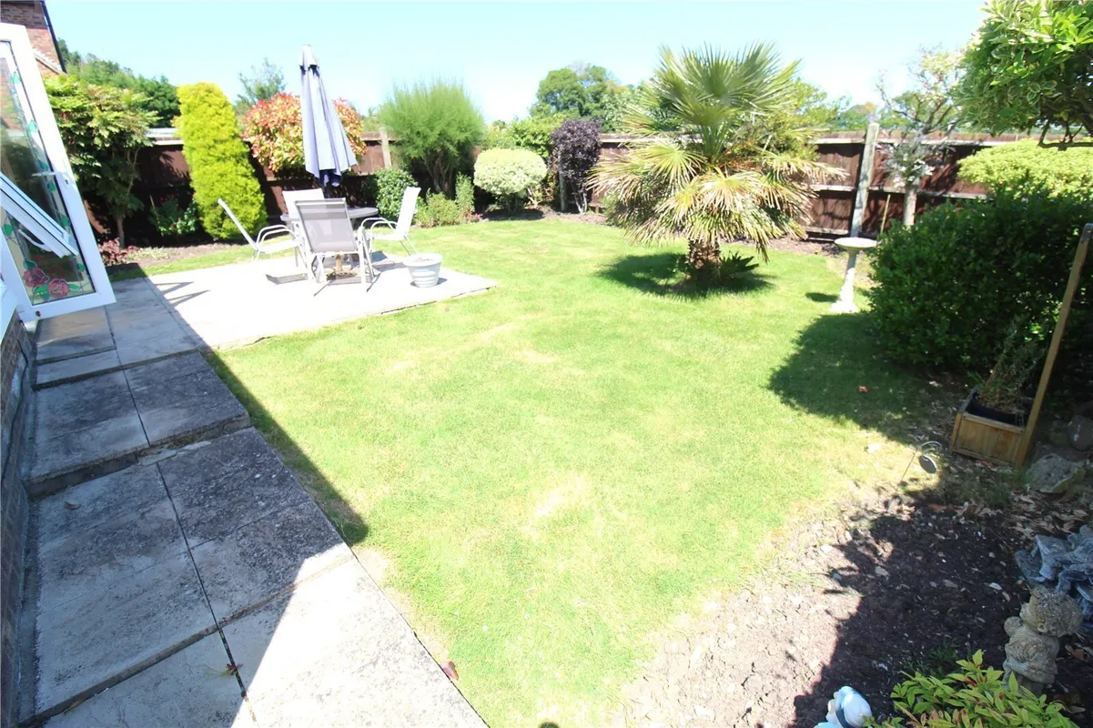 Highcliff Crescent, Rochford, Essex, SS4