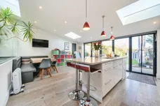 Brycedale Crescent, Southgate, N14 photo 2