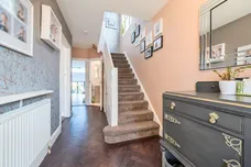 Brycedale Crescent, Southgate, N14 photo 14