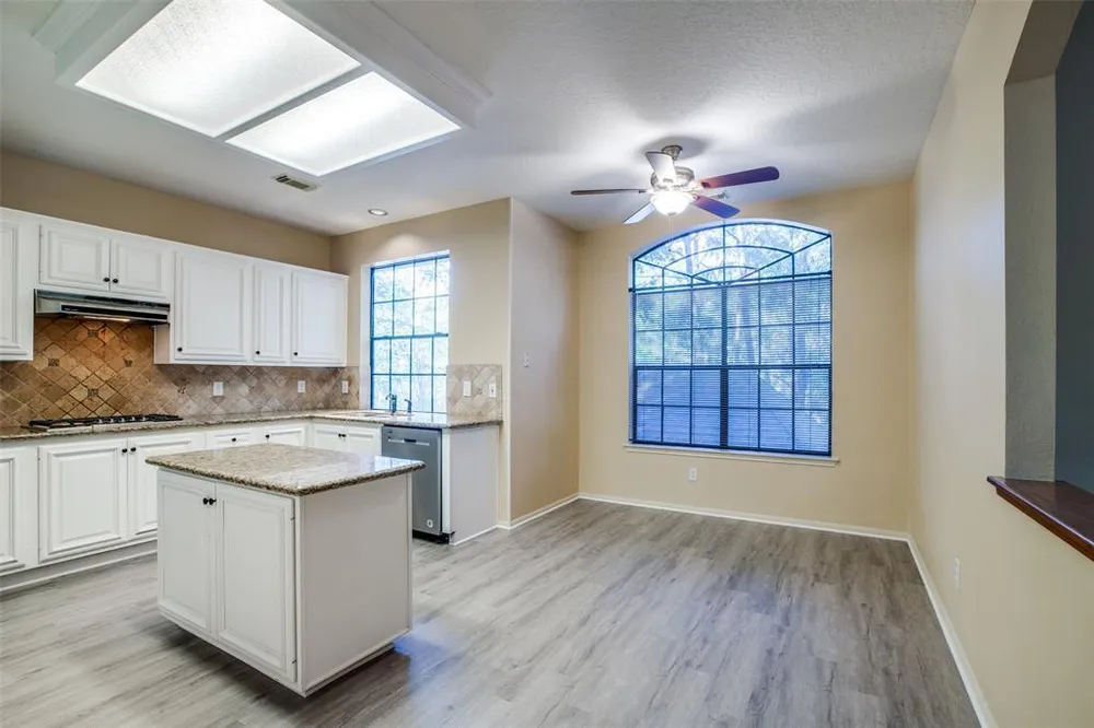 3 Petalcup Pl, Spring, TX 77381