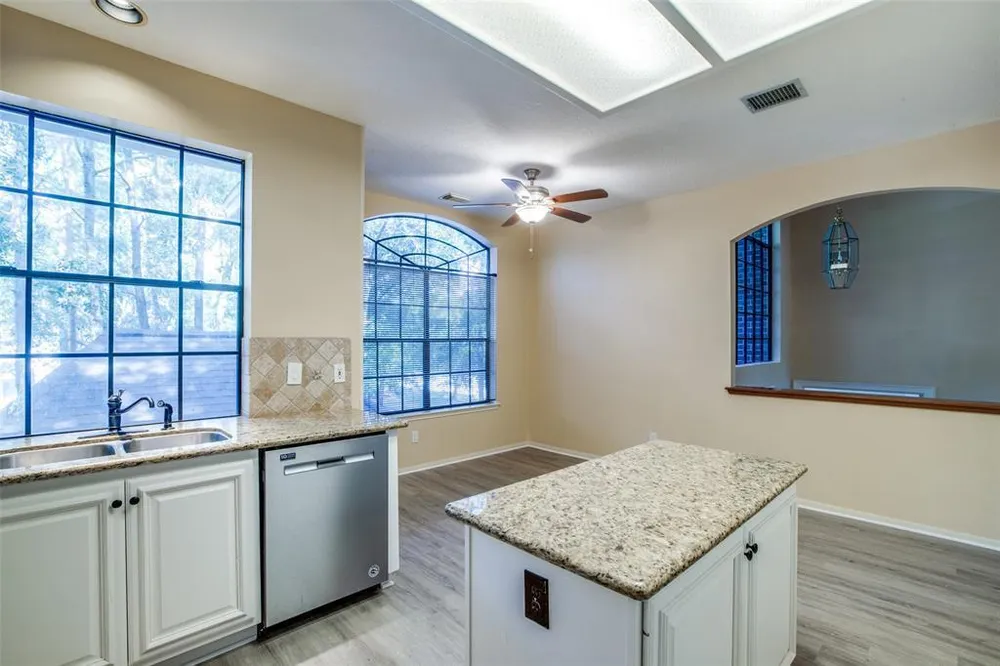 3 Petalcup Pl, Spring, TX 77381