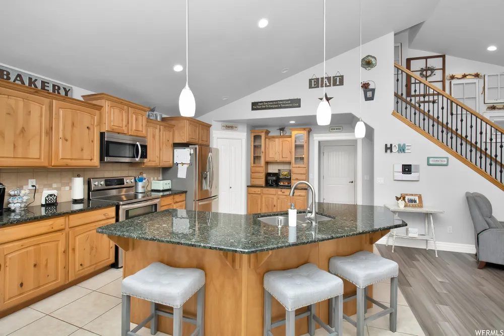 3131 MacIntosh Way, Pleasant View, UT 84414