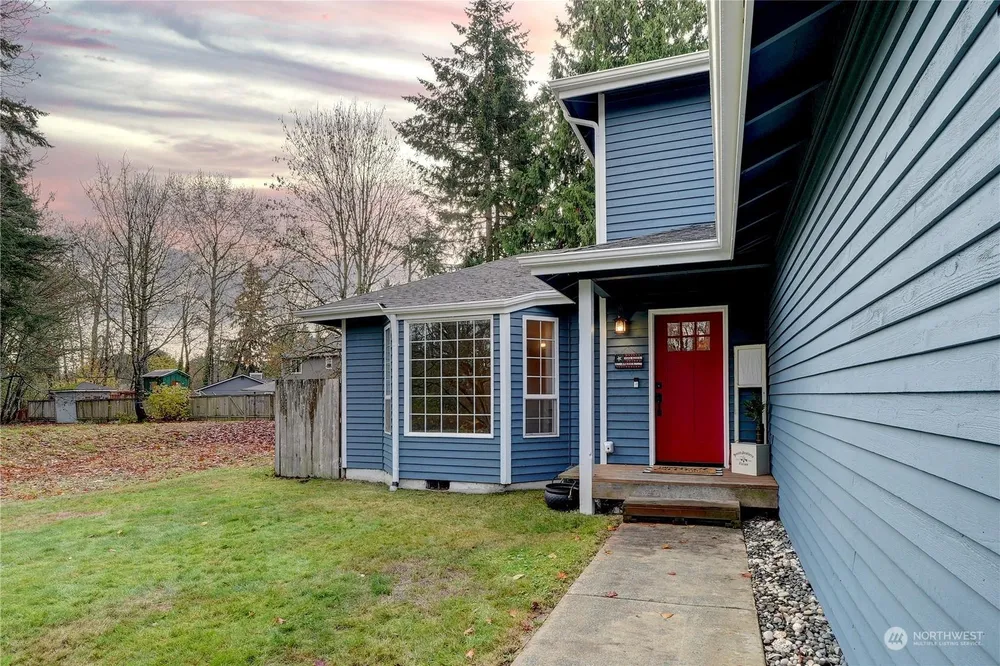 11231 SE 220th Pl, Kent, WA 98031