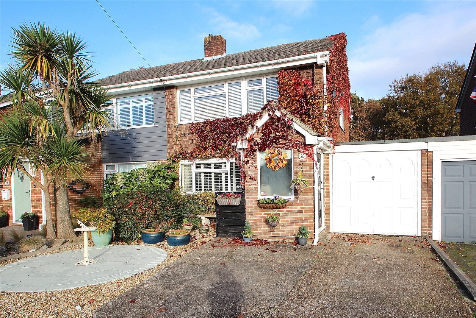 Park Farm Avenue, Fareham, Hampshire, PO15 Image 1