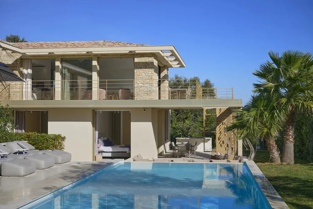 Saint-Tropez, 83990, France