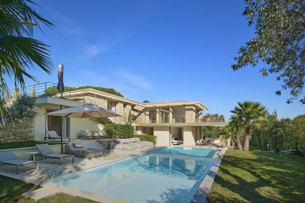 Saint-Tropez, 83990, France