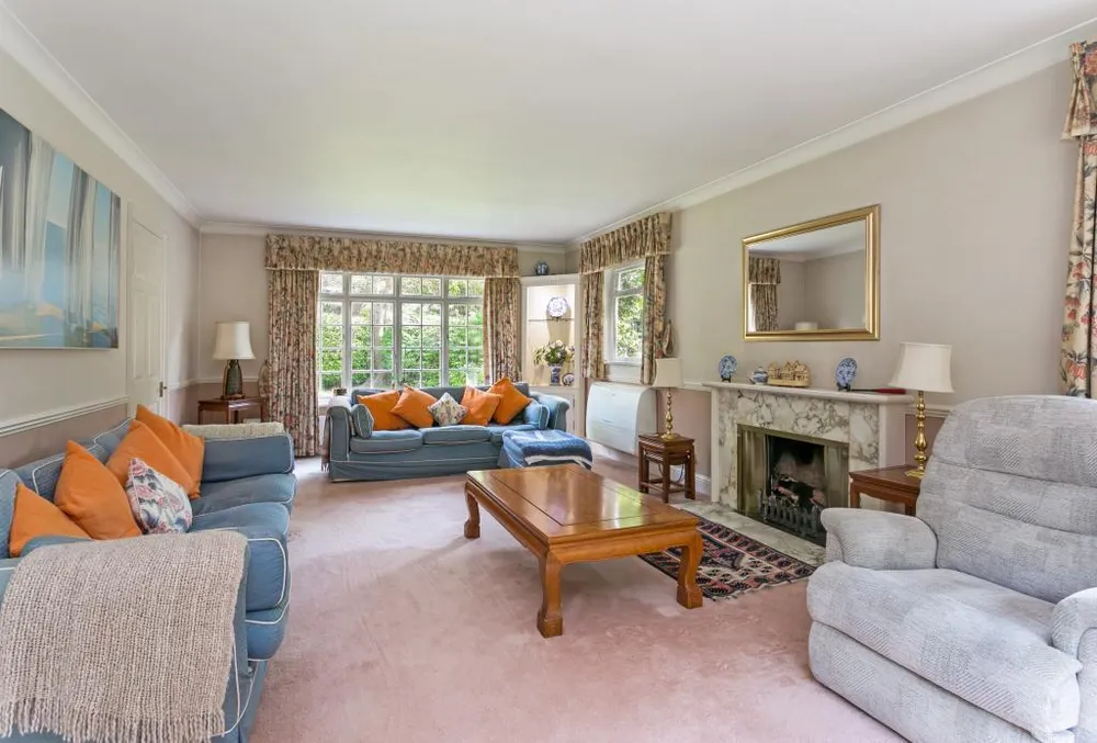 2 Dukes Kiln Drive, Gerrards Cross, SL9