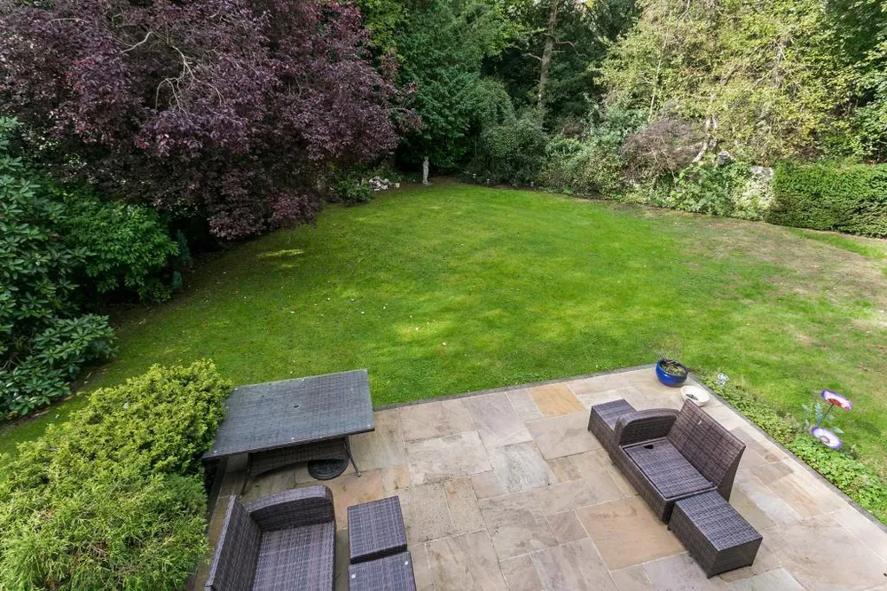 2 Dukes Kiln Drive, Gerrards Cross, SL9