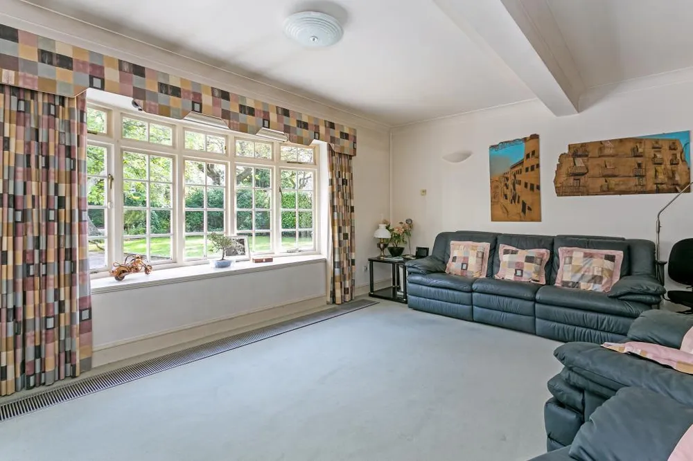 2 Dukes Kiln Drive, Gerrards Cross, SL9