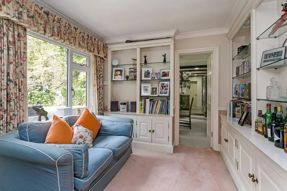 2 Dukes Kiln Drive, Gerrards Cross, SL9