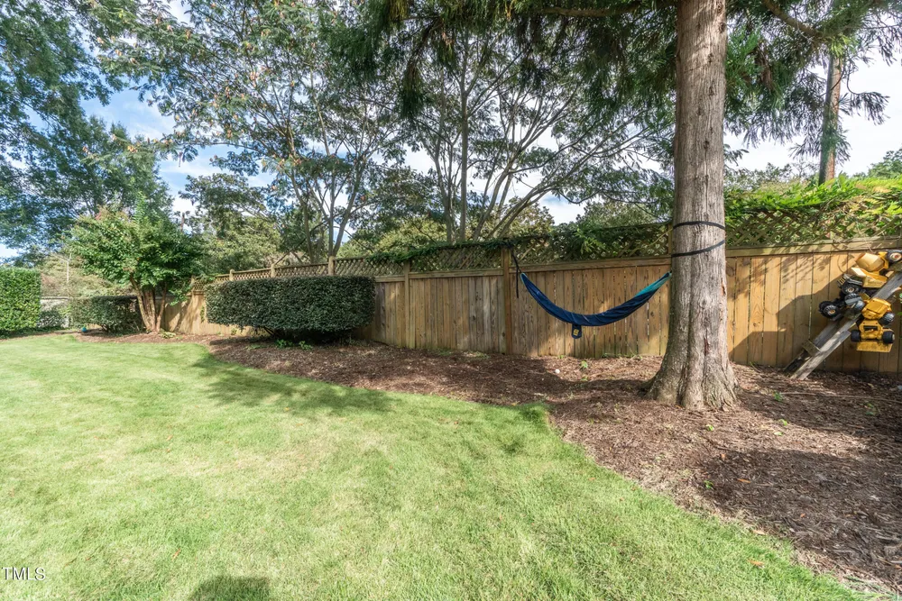 2704 Saint Marys St, Raleigh, NC 27609