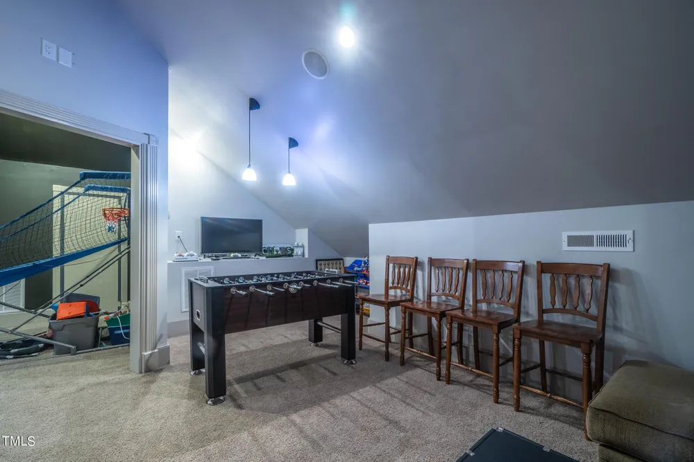 2704 Saint Marys St, Raleigh, NC 27609