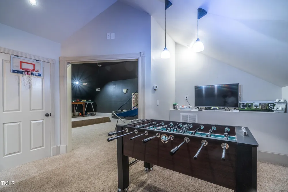2704 Saint Marys St, Raleigh, NC 27609