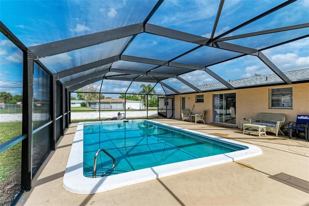 258 Shadow St NW, Port Charlotte, FL 33952