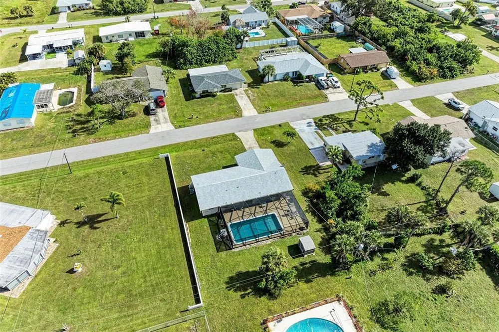 258 Shadow St NW, Port Charlotte, FL 33952