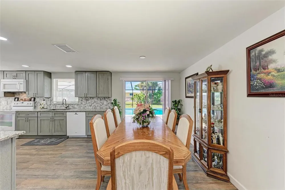 258 Shadow St NW, Port Charlotte, FL 33952