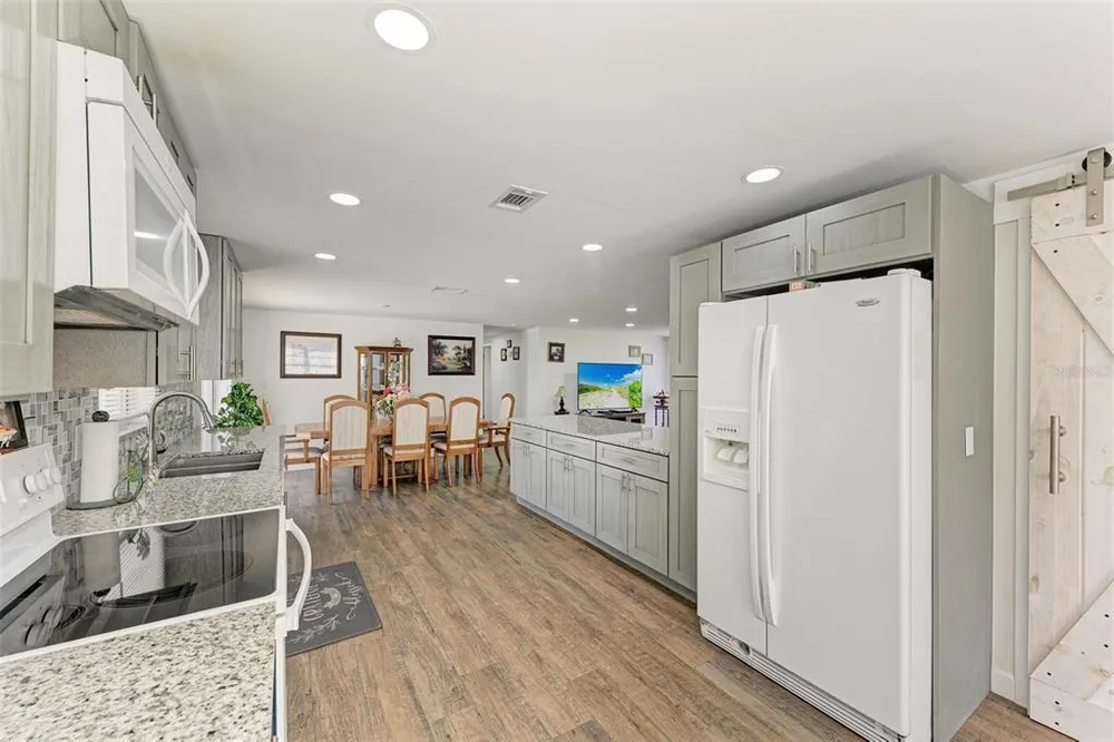 258 Shadow St NW, Port Charlotte, FL 33952