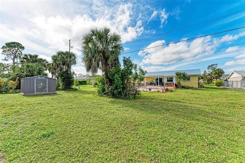 258 Shadow St NW, Port Charlotte, FL 33952