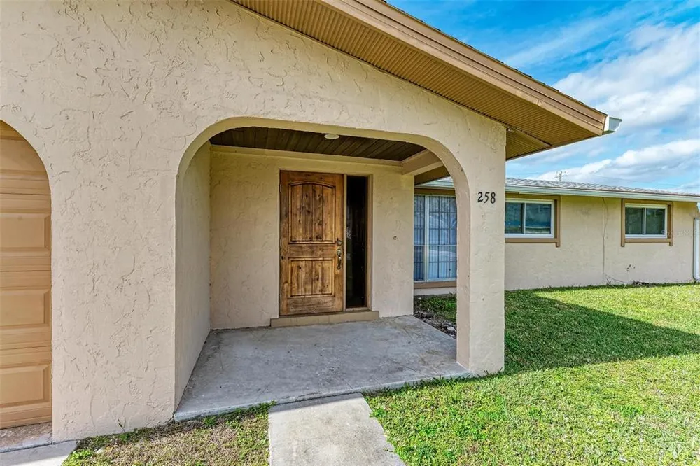 258 Shadow St NW, Port Charlotte, FL 33952