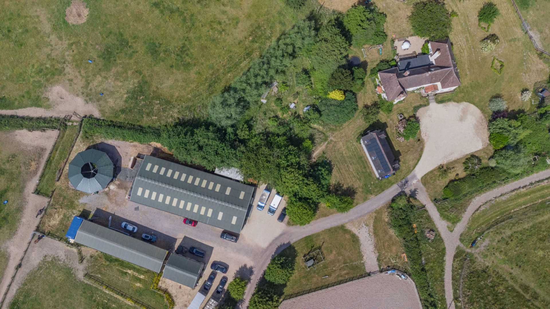 Easterton Sands, Wiltshire Image 1