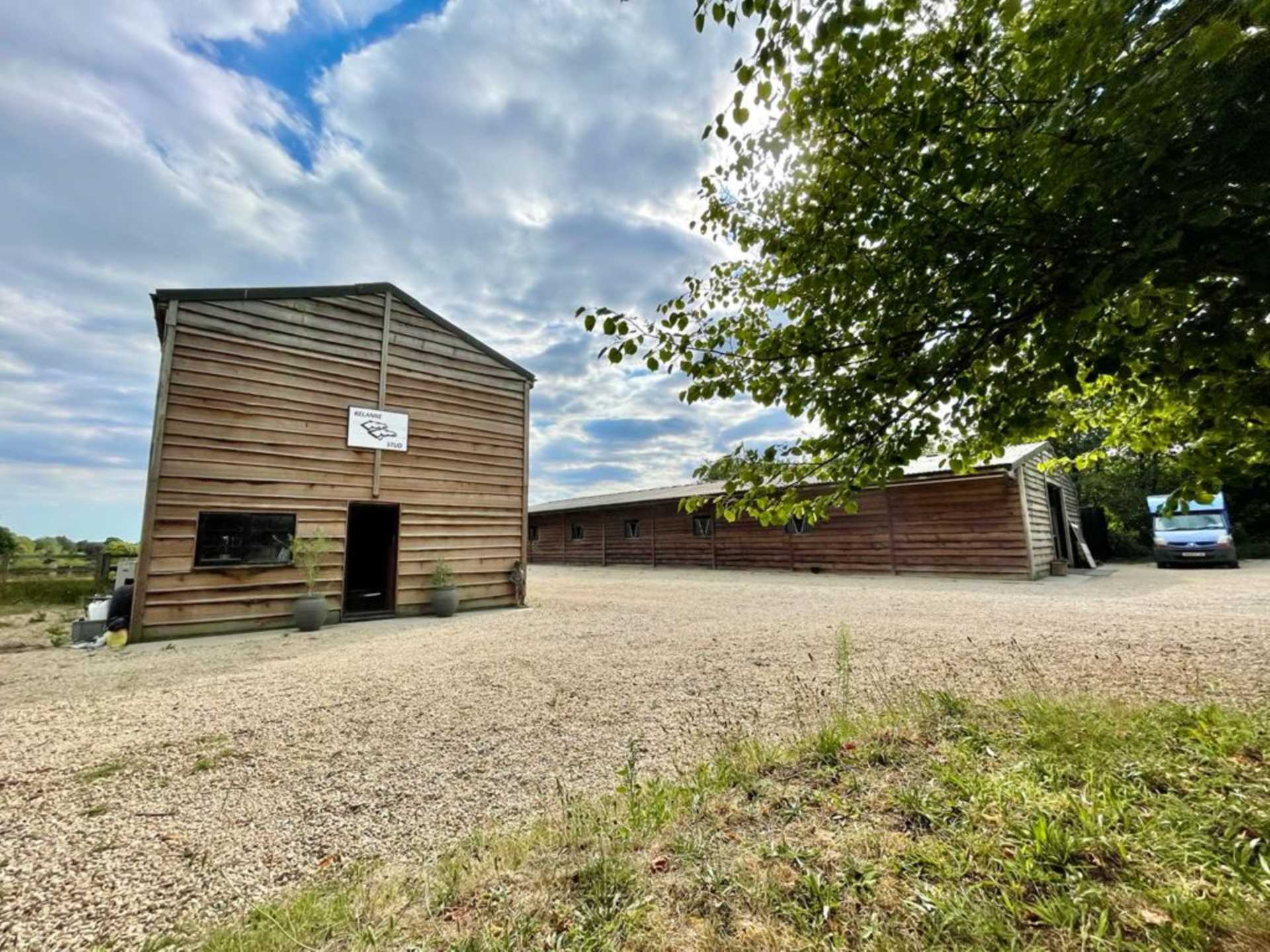 Easterton Sands, Wiltshire Image 9