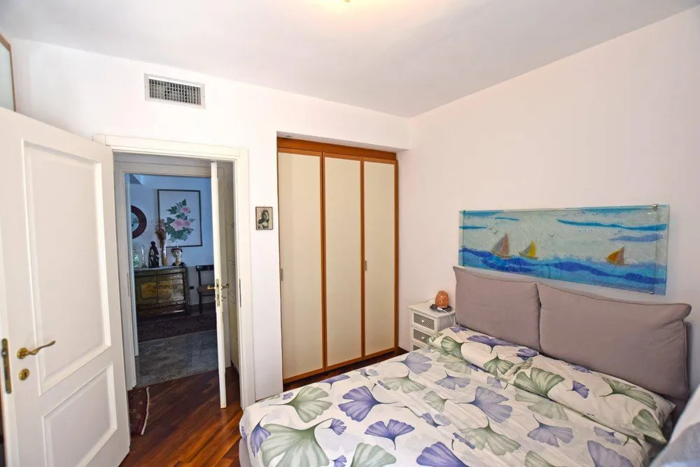 via Aurelia Levante, Ospedaletti, Liguria