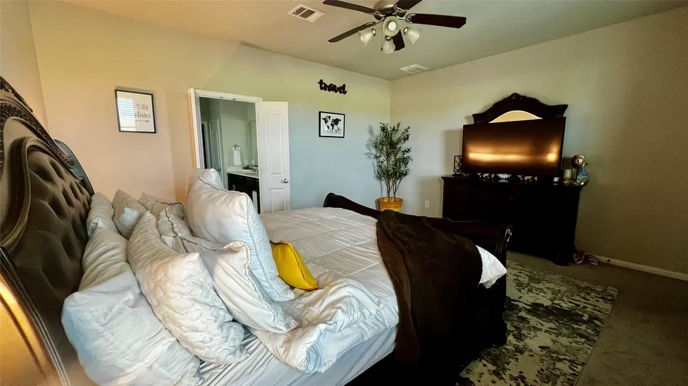 31550 Elkcreek Bend Dr, Hockley, TX 77447