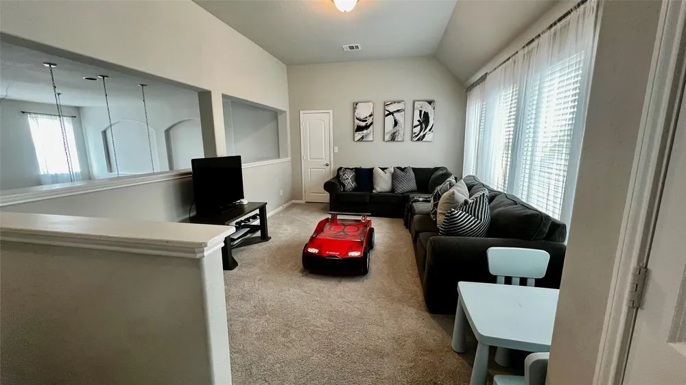 31550 Elkcreek Bend Dr, Hockley, TX 77447