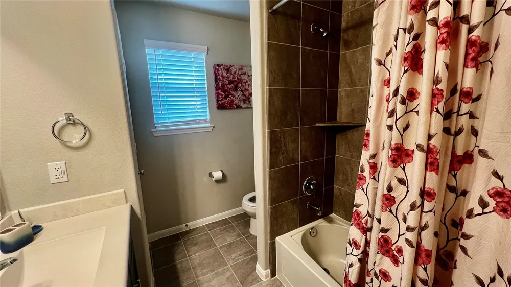 31550 Elkcreek Bend Dr, Hockley, TX 77447