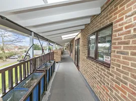 Emmbrook Court, Reading thumb 2