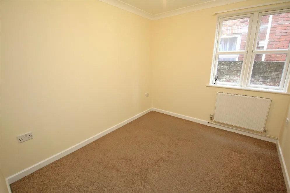 Property carousel item 5