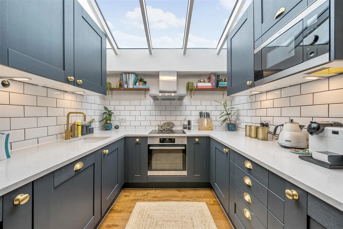 Fernhead Road, London, W9