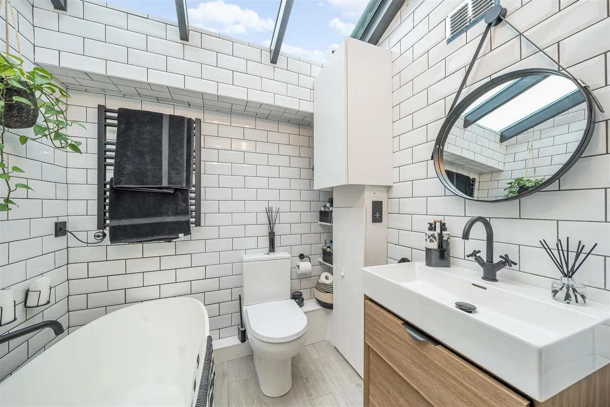 Fernhead Road, London, W9